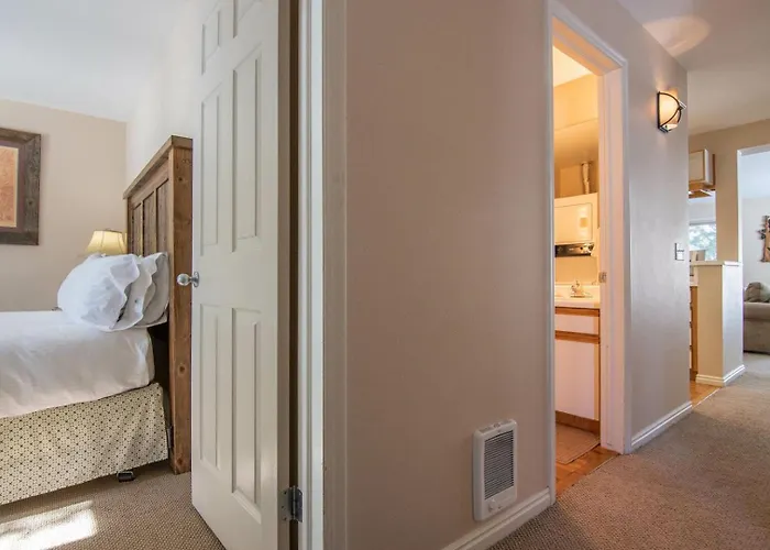 Apartment Rmr: Balsam B4 In The Aspenswilson Wy *